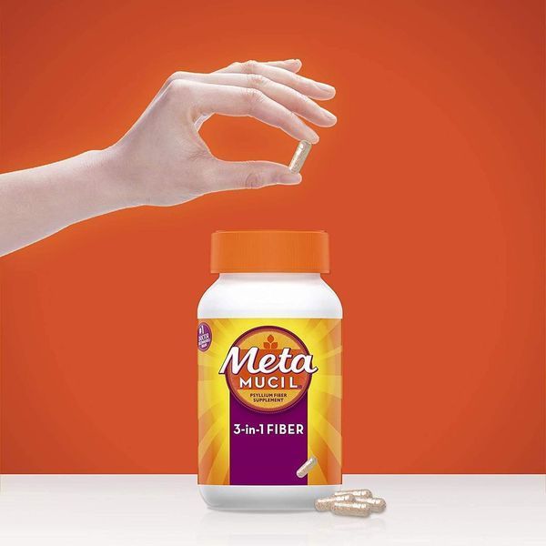 Клітковина для здоров'я травної системи Metamucil 3-in-1 Fiber Capsules 300 капсул 2241038127 фото
